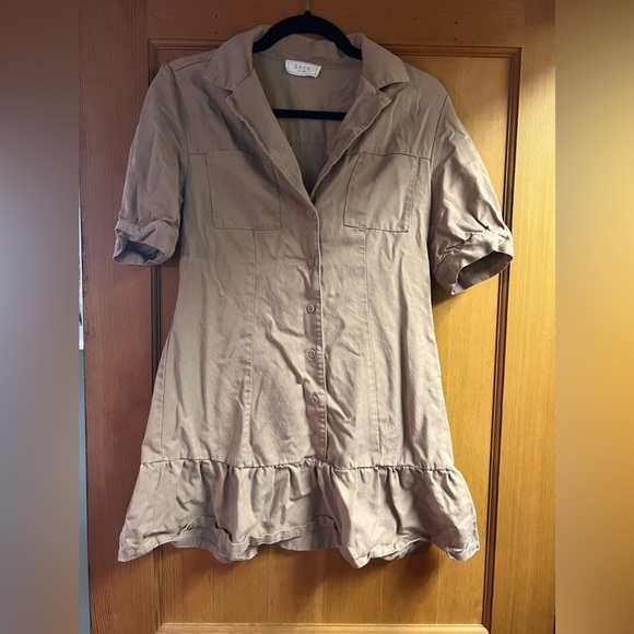 Sage Wayfarer utility mini dress women’s size small NO BELT EUC tan khaki short - Picture 2 of 7